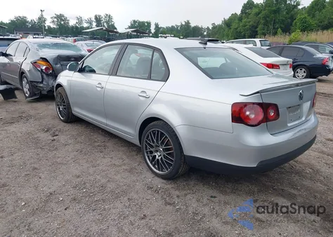 2009 Volkswagen Jetta Wolfsburg Edition z USA, uszkodzony, nr VIN 3VWRJ71K29M032727